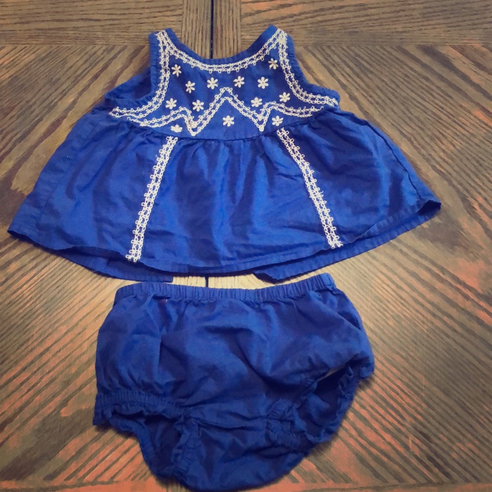 Old Navy baby girl set